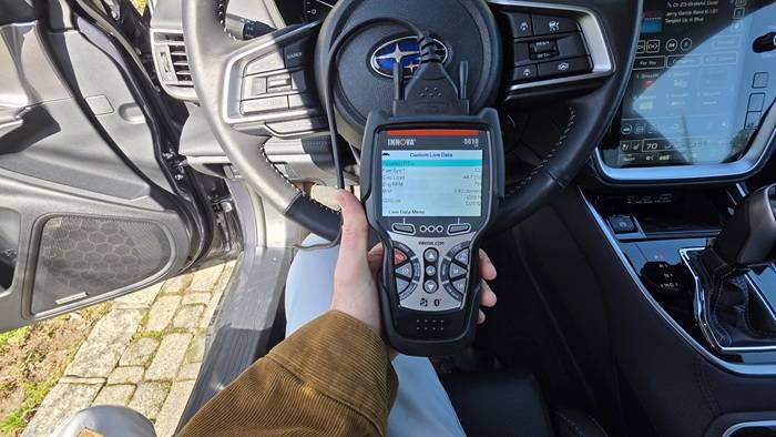 The car scanner app has some advantages to using it